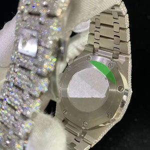 Reloj de Acero Inoxidable con Movimiento Mecánico Automático de Lujo, Diamantes Moissanite Premium con Acabado Helado, Diseño Simple - Product Image 5