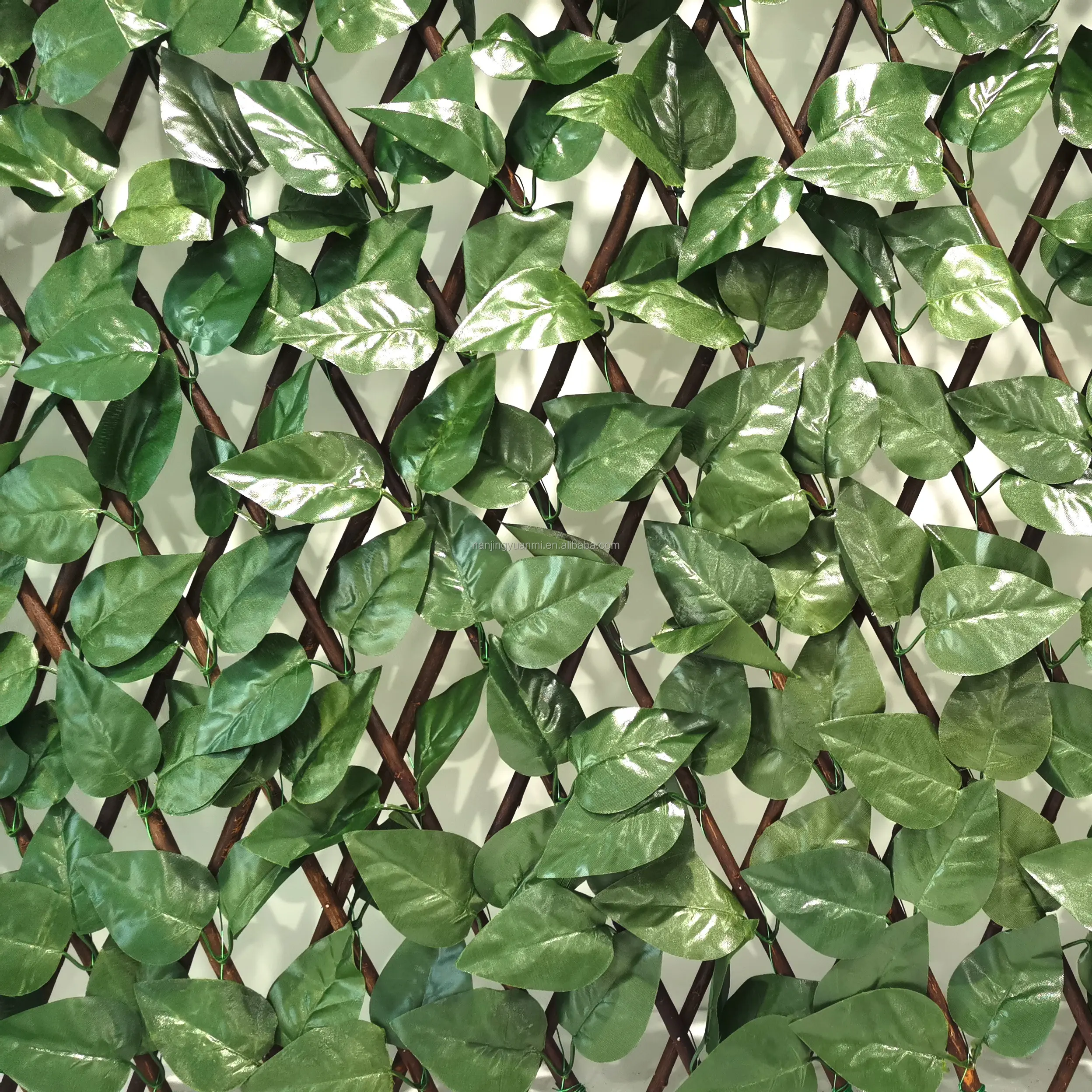 도매 고품질 폴리 에스터 로렐 버드 나무 울타리 장식 플라스틱 인공 식물 벽