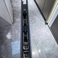 Fenêtres coulissantes à double vitrage à vente chaude 2025, verre Low-E, fenêtre coulissante en aluminium avec moustiquaire, résidentielle pour maison, villa