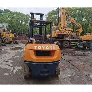 Montacargas Toyota Originales de 3 Toneladas Diésel Usados en Japón, Montacargas Toyota Diésel en Venta - Product Image 2