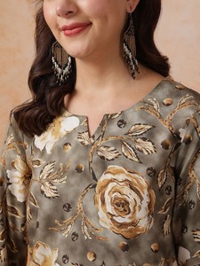 ชุดเดรสทรงเอไลน์สำหรับผู้หญิงเสื้อคลุมพิมพ์ลายคอปาดพร้อมกางเกงทำมือ - Product Image 2