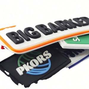 Etiquetas de Ropa Ecológicas Personalizadas con Pliegue Final, Hechas a Medida por Fabricantes y Diseñadores, con Logotipo 3D - Product Image 1