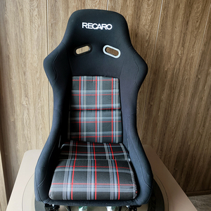 Универсальное спортивное сиденье из углеродного волокна - Product Image 6