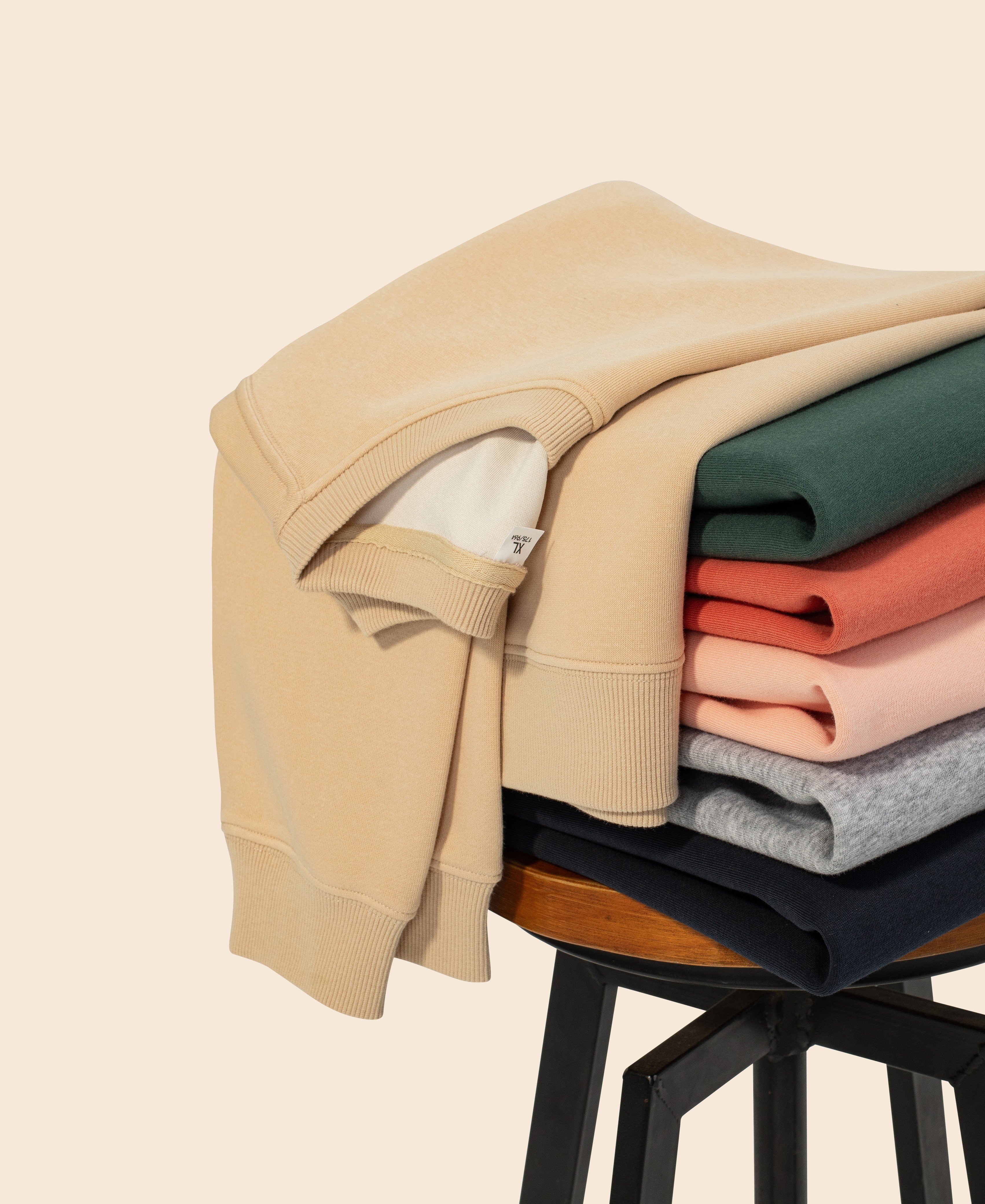 Quality Crew Neck Sweater 280gsm 54.5% Cotton 45.5% Polyester ODM Supply Embossed Cuff Printed Solid Colour Sweatshirt