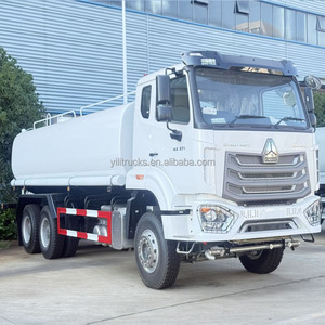 Camion citerne HOWO NX 6x6 tout-terrain <span class=keywords><strong>20m3</strong></span> en acier inoxydable, véhicule d'irrigation par aspersion 25m3, nettoyeur de rue 30m3 en stock - Product Image 2