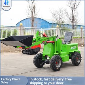 รถดันดินขนาดเล็กสำหรับทำความสะอาดมูลสัตว์ในฟาร์ม ขับเคลื่อนสี่ล้อ พร้อมอุปกรณ์คีบหญ้า - Product Image 1