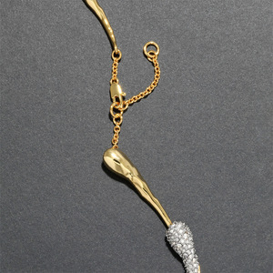 Collana Placcata <span class=keywords><strong>Oro</strong></span> 18K con Diamanti CZ Incastonati, Pendente Metallico a Goccia Irregolare, Base in Rame Ecologico - Product Image 4