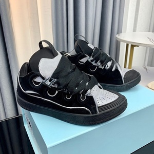 Chaussures de sport de luxe pour hommes et femmes, en maille respirante, confortables, à lacets, avec semelle intermédiaire en EVA et semelle extérieure en caoutchouc - Product Image 1