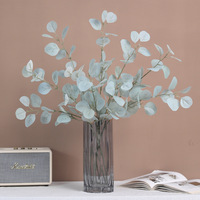 Vente en gros d'usine de feuilles d'eucalyptus artificielles aux couleurs d'automne pour la décoration de la maison, les mariages, les fêtes et les arrangements floraux