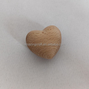 Décoration en bois de hêtre massif en forme de cœur dodu, couleur naturelle, découpe CNC pour <span class=keywords><strong>les</strong></span> occasions de Diwali <span class=keywords><strong>et</strong></span> de sympathie - Product Image 6