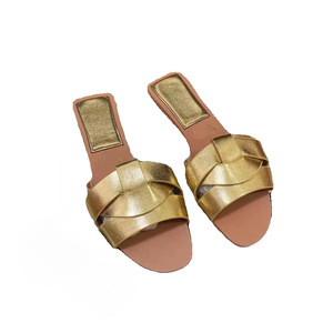Tendencia de Moda Africana Za 2025: <span class=keywords><strong>Sandalias</strong></span> Planas y Zapatillas con <span class=keywords><strong>Plataforma</strong></span> para <span class=keywords><strong>Verano</strong></span> - Product Image 5
