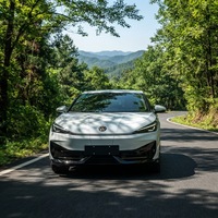 Voiture d'occasion 2024 Modifiée Pro Longue Portée EV Aménagement Intérieur Premium pour la Vente sur le Marché Étranger