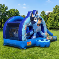 Château gonflable commercial à louer avec toboggan intégré pour fêtes d'enfants et activités en plein air