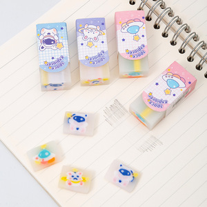Gomme à effacer en forme de sandwich astronaute, design de dessin animé pour les étudiants, pour l'écriture et le retouche. - Product Image 3