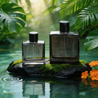 Flacons de parfum rectangulaires haut de gamme en verre pour hommes, Cologne de luxe 80ml, couleur mate personnalisée, faible MOQ 100 pièces, diffuseur à bille