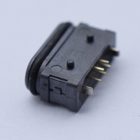 Colokan Konektor USB Mikro 180 Derajat 5 Pin, USB-1108IPX7-00 Lubang Sekrup USB Mikro Tahan Air