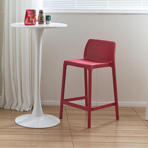 <span class=keywords><strong>Chaise</strong></span> de <span class=keywords><strong>bar</strong></span> moderne en plastique PC de style <span class=keywords><strong>scandinave</strong></span>, design simple et empilable pour <span class=keywords><strong>bar</strong></span> à la maison ou <span class=keywords><strong>chaise</strong></span> haute de réception - Product Image 4