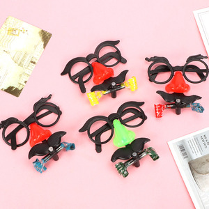 Accessoires de photomaton : Lunettes amusantes avec nez et moustache pour la fête du Poisson d'avril, durables, moulées par injection - Product Image 1
