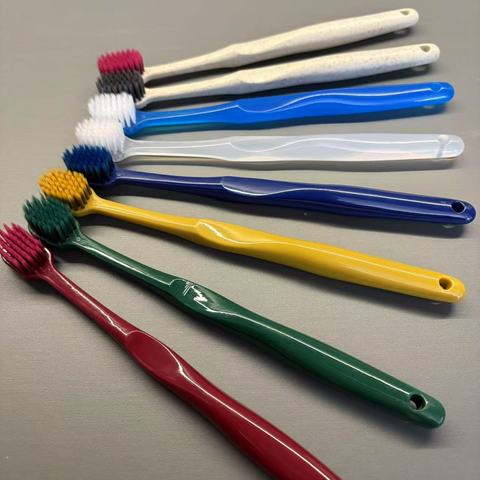 2025 New Design Wide Brush Head Toothbrush Soft Charcoal Bristle Toothbrush with Bamboo/Plastic Handle for Travel Made in China