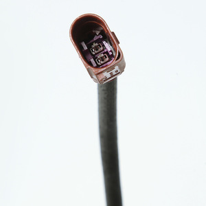 Automotive Exhaust Temperature <b>Sensor</b> 04L906088E KF-40126 <b>For</b> <b>Car</b> Replacement - Product Image 3