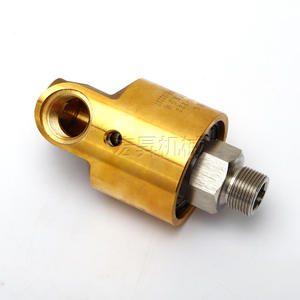 Junta Rotatoria de Cobre Serie 5557 DN10-DN200 con Conexión Roscada para Agua de Refrigeración, Aceite Hidráulico y Vacío - Product Image 1