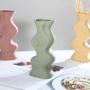 YBH Neue Moderne Luxus-Stil Keramik-Porzellan-Blumenvasen für Heimdekoration Cremevase Krema <span class=keywords><strong>Vaza</strong></span> - Product Image 4