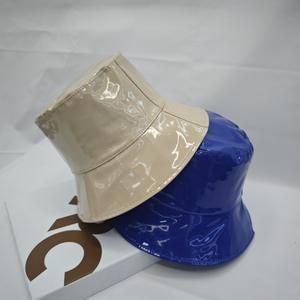 Gorros de <span class=keywords><strong>lluvia</strong></span> impermeables para mujer, sombrero de cubo de piel sintética brillante elegante, <span class=keywords><strong>gorro</strong></span> de pesca de Hip Hop de ala ancha sólida - Product Image 3