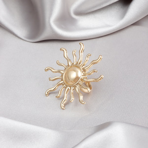 Anillo ajustable con diseño de girasol bohemio para mujer - Product Image 3