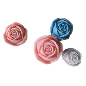 Bougie parfumée à la rose bouclée à la main, parfum de la Saint-Valentin, parfum de mariage, décoration de la maison, cire de soja, parfum romantique - Product Image 5
