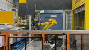 ระบบสกัดชิ้นส่วนหุ่นยนต์ใหม่ พร้อม PLC และมอเตอร์ไฟฟ้าแบบเกียร์  หล่อขึ้นรูปด้วยแรงดันสูง รับน้ำหนักได้ 800 กก. สำหรับการจัดการชิ้นส่วนตัวถังรถยนต์ ระดับการป้องกัน IP65 - Product Image 4