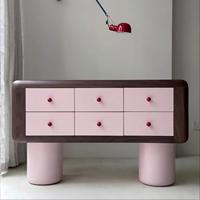 Console moderne minimaliste rose laquée, meuble compact et étroit pour entrée, armoire de rangement pour petit espace, chambre ou salon