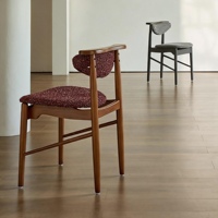 Chaise de salle à manger en bois de frêne de style moderne du milieu du siècle, dossier rembourré en tissu, légère et durable pour salle à manger ou salon