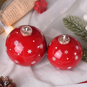Vela perfumada con forma de bola navideña, vela redonda con estampado de copo de nieve y estrella para mesa de Navidad, decoración para fiestas en casa, regalo navideño - Product Image 4