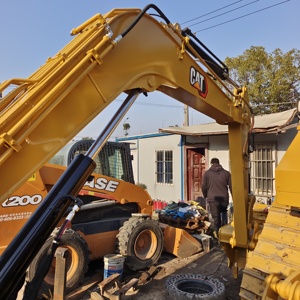 Excavadora Caterpillar de segunda mano 305.5E para excavadora pequeña Cat 305.5E, motor de buena calidad, caja de cambios, núcleo de bomba de engranajes - Product Image 3