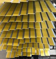 Profilé de marche antidérapant jaune en abrasif direct fabricant avec insert en carbure de silicium, moulage de marche superposé