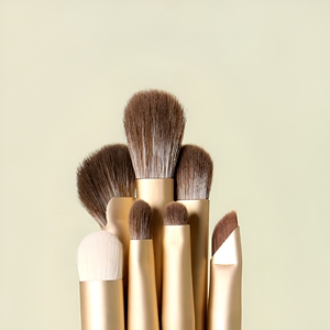 Ensemble professionnel de <span class=keywords><strong>7</strong></span> pinceaux de maquillage, poils synthétiques doux, étiquette privée, logo personnalisé, OEM, collection de pinceaux cosmétiques en gros - Product Image 2