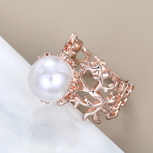 Bague Vintage en Faux Perles et Branches de Corail Creuses pour Femme, Bijou de Doigt Indice Orné de Créateur - Product Image 3