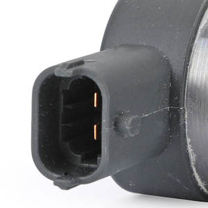 OE #0281006017 soupape de commande de régulateur de pression de carburant pour <span class=keywords><strong>Ford</strong></span> Land Rover Jaguar 3.0T-4.4T6.7L-2011-2019Y - Product Image 2