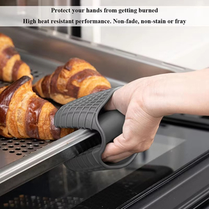 Maniques de cuisine en silicone antidérapantes, résistantes à la chaleur, faciles à nettoyer, imprimées, compatibles <span class=keywords><strong>four</strong></span> et lave-vaisselle - Product Image 4