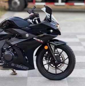 Suzuki GSX250R d'<span class=keywords><strong>occasion</strong></span> à faible kilométrage, bien entretenu, 250cc bicylindre, équipé d'ABS - Product Image 4