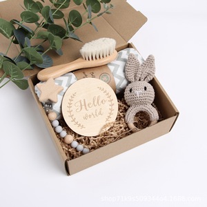Luckykoo Coffret Cadeau 6 Pièces Hochets Animaux Super Doux pour Nouveau-né, Coffret Cadeau Bavoirs et Accessoires Cheveux pour Bébé, Cadeau de Naissance - Product Image 4