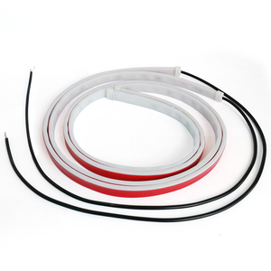 Accessoires universels de <span class=keywords><strong>voiture</strong></span> 12v rouge blanc <span class=keywords><strong>bande</strong></span> de bienvenue stroboscopique <span class=keywords><strong>clignotant</strong></span> ouverture de porte de <span class=keywords><strong>voiture</strong></span> <span class=keywords><strong>LED</strong></span> voyant d'avertissement - Product Image 5