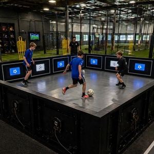 Mur de jeu de football interactif LED avec capteur intelligent pour entraînement de football en intérieur, idéal pour centres commerciaux, parcs d'attractions et entraînement des jeunes FG-L015 - Product Image 1