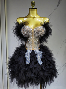 โนแวนซ์ Y4202 ชุดเดรสออกงานกลางคืนสำหรับผู้หญิง คอลเลคชั่นฤดูใบไม้ร่วง 2024 สายเดี่ยวเปิดหลัง ประดับเลื่อม คริสตัล หรูหรา ทันสมัย - Product Image 4