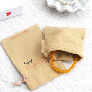 Sac à cordon en toile de coton écologique OEM/ODM, logo personnalisé imprimé à l'écran, pochette en coton pour bijoux, cosmétiques, parfums, cadeaux - Product Image 1