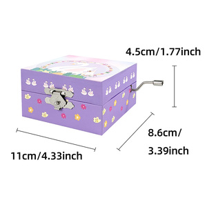 Caja <span class=keywords><strong>de</strong></span> Música Giratoria <span class=keywords><strong>de</strong></span> Madera MDF Personalizada Yiyu con Espejo, Diseño <span class=keywords><strong>Lago</strong></span> <span class=keywords><strong>de</strong></span> <span class=keywords><strong>Cisnes</strong></span>, Manivela, Cajón para Joyas, Portátil, para Niños - Regalo Ecológico - Product Image 2