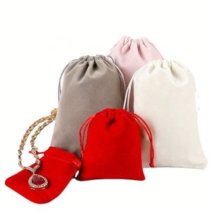 Vente en gros de pochettes à bijoux en velours noir personnalisées WENWI avec cordon de serrage, logo imprimé, 7x9 cm, conteneur à bijoux portable - Product Image 1