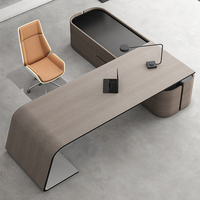 Bureau de direction haut de gamme, design créatif, laqué, table de patron, mobilier de luxe moderne pour PDG et managers.