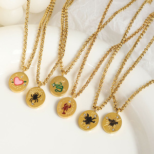 Collier <span class=keywords><strong>personnalisé</strong></span> en acier inoxydable plaqué or 18 carats avec pendentif en forme d'étoile, de constellation, de <span class=keywords><strong>horoscope</strong></span>, de serpent, d'araignée, d'octopus, d'abeille - Product Image 2