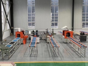 Machine <span class=keywords><strong>de</strong></span> fabrication <span class=keywords><strong>de</strong></span> fenêtres et <span class=keywords><strong>de</strong></span> portes Machine <span class=keywords><strong>de</strong></span> perçage <span class=keywords><strong>de</strong></span> <span class=keywords><strong>profil</strong></span>és en aluminium Fraiseuse <span class=keywords><strong>de</strong></span> copie <span class=keywords><strong>de</strong></span> porte - Product Image 2